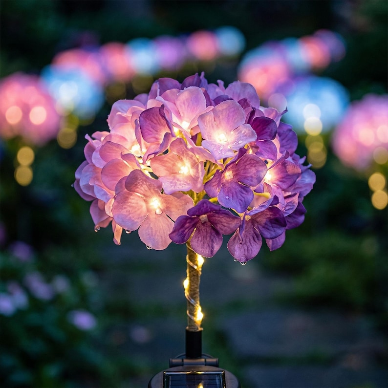 Solarbetriebene Hortensien-Gartenlichter, wasserdichte LED-Laternen-Dekoration mit realistischem Blumeneinsatz