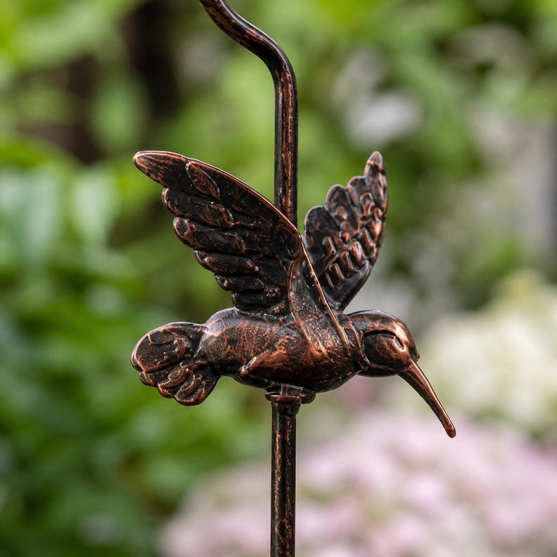 Hängendes Kolibri-Vogelfutterhaus, Antike Kupferpatina, Rustikale Gartenvogeltränke, 25,7 cm Breite, 25,5 cm Höhe