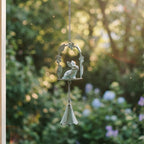 Vintage Metall Kaninchen Windspiel, Shabby Chic Garten Dekor, abgenutzt blau / altweiß, 78cm