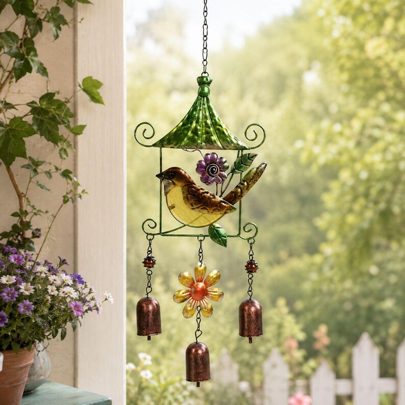 Metall Garten Windspiel mit Vogel und Schmetterling, Handbemalt, Hängedekoration für Veranda Terrasse