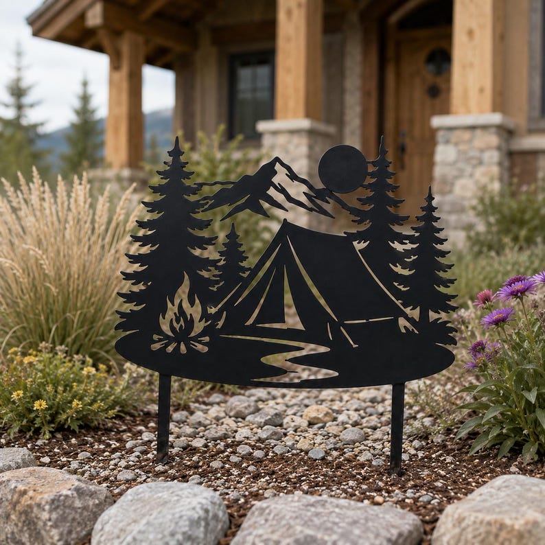 Camping Szene Gartenpfahl, Bergzelt Hof Kunst, rustikale Hütte Rasen Dekor, Outdoor Abenteuer Geschenk
