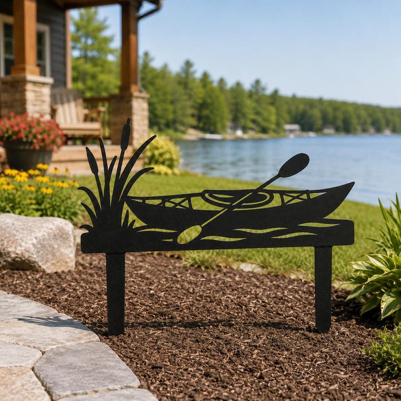Black Metal Kayak Garden Stake, Lakeside Lawn Decor with Paddle and Cattails